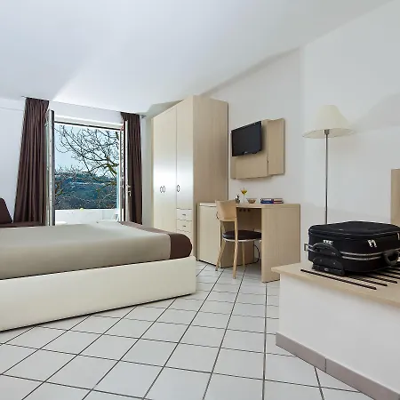 De Maria House 4* SantʼAgata sui Due Golfi