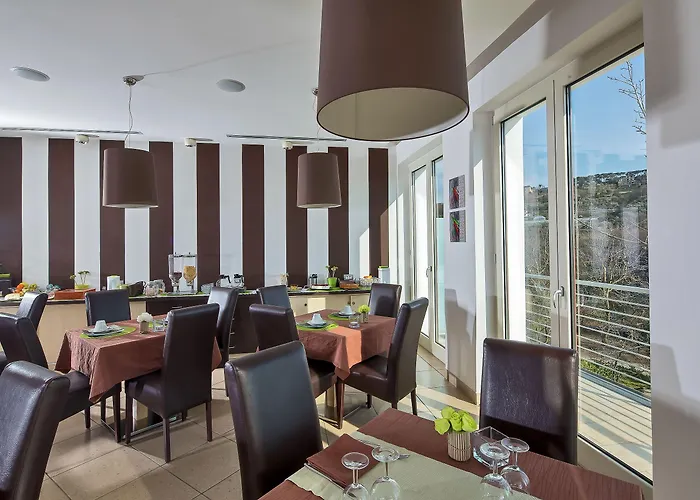 De Maria House Nocleg ze śniadaniem 4*