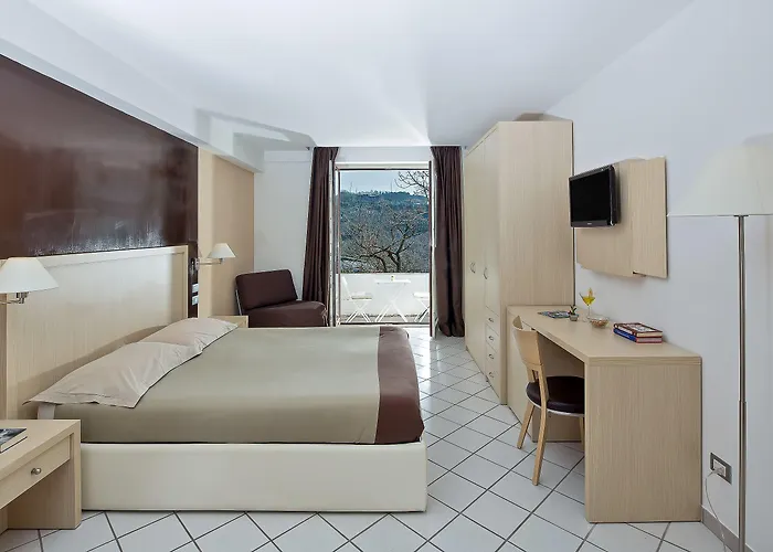 De Maria House Nocleg ze śniadaniem SantʼAgata sui Due Golfi