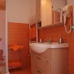 De Maria House Oda ve Kahvaltı SantʼAgata sui Due Golfi