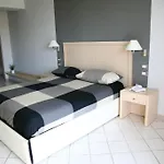 De Maria House Oda ve Kahvaltı SantʼAgata sui Due Golfi