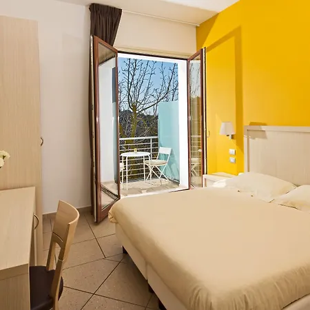 De Maria House 3*