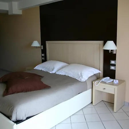 De Maria House 3*