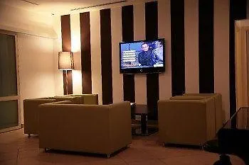 לינה וארוחת בוקר De Maria House 4*